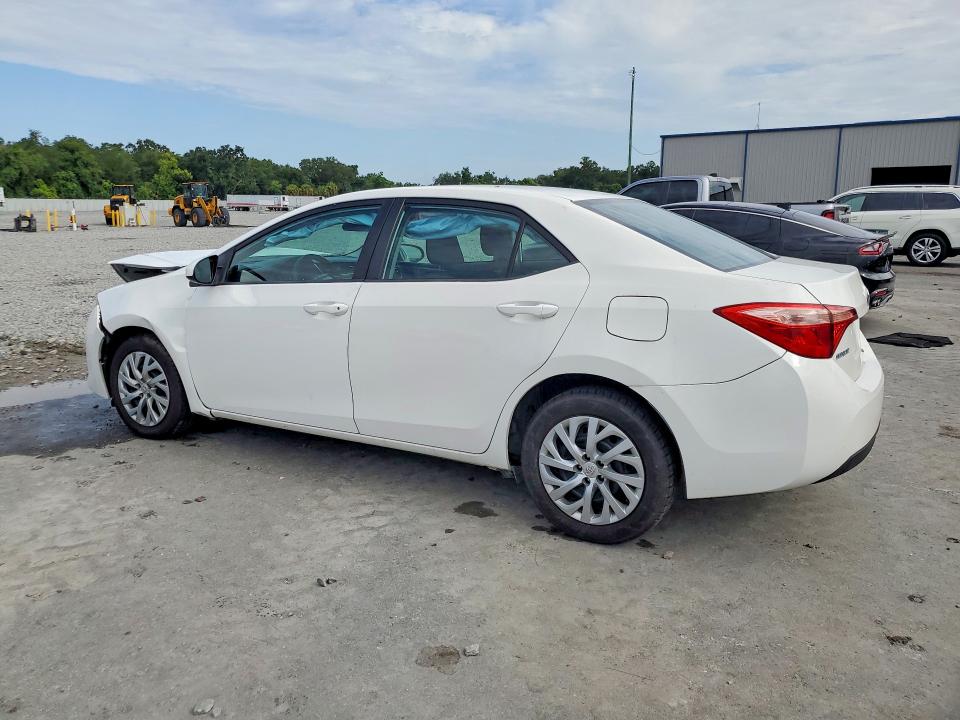 2018 Toyota Corolla მანქანა იყიდება აუქციონზე, vin: 2T1BURHE0JC117960, აუქციონის ნომერი: 63727136