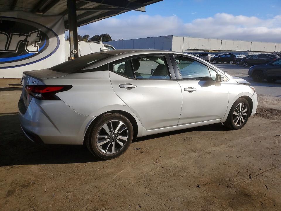 66308156 :رقم المزاد ، 3N1CN8EV2ML828595 vin ، 2021 Nissan Versa مزاد بيع