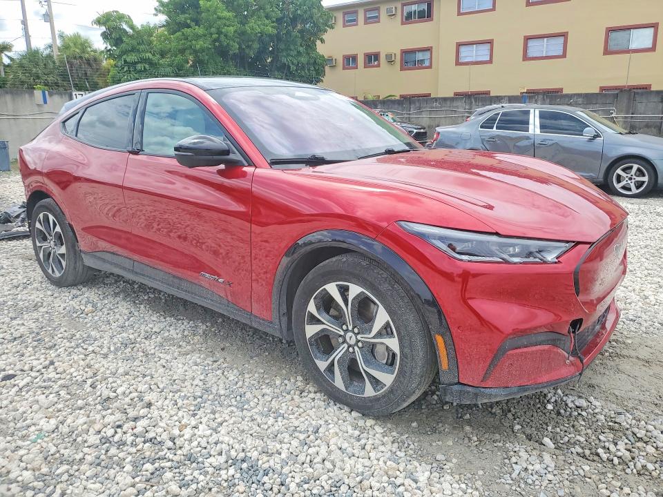 2022 Ford Mustang Mach-e მანქანა იყიდება აუქციონზე, vin: 3FMTK3R78NMA39945, აუქციონის ნომერი: 63593516