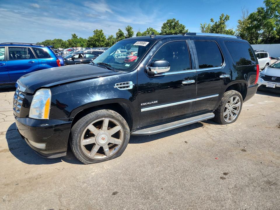 2014 Cadillac Escalade მანქანა იყიდება აუქციონზე, vin: 1GYS4BEF2ER144152, აუქციონის ნომერი: 65289586