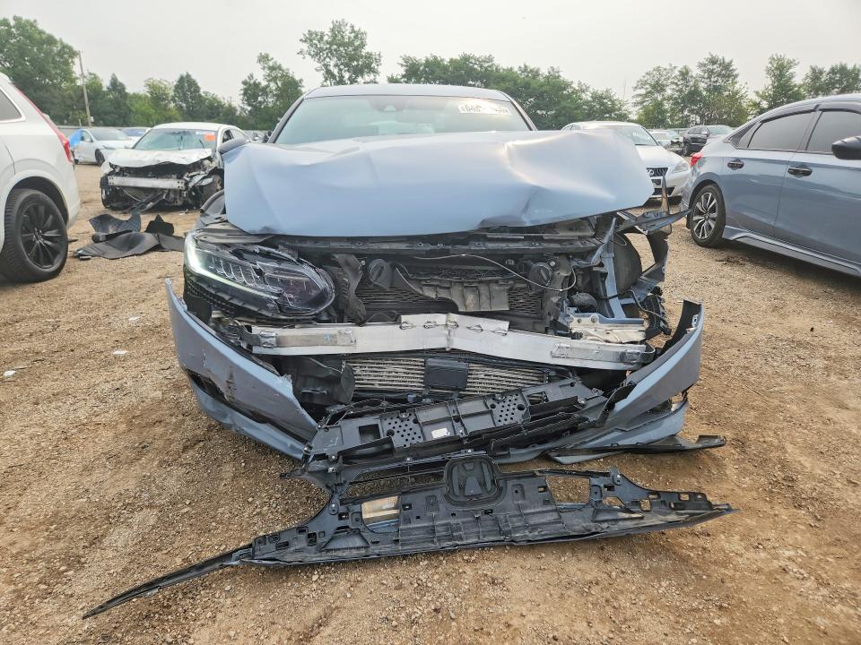 64886206 :رقم المزاد ، 1HGCV1F38NA108293 vin ، 2022 Honda Accord مزاد بيع
