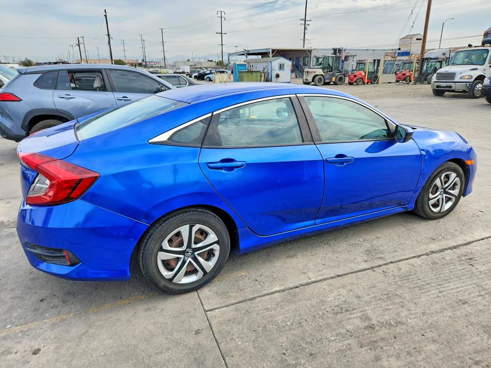 2018 Honda Civic მანქანა იყიდება აუქციონზე, vin: 2HGFC2F50JH558851, აუქციონის ნომერი: 66971256