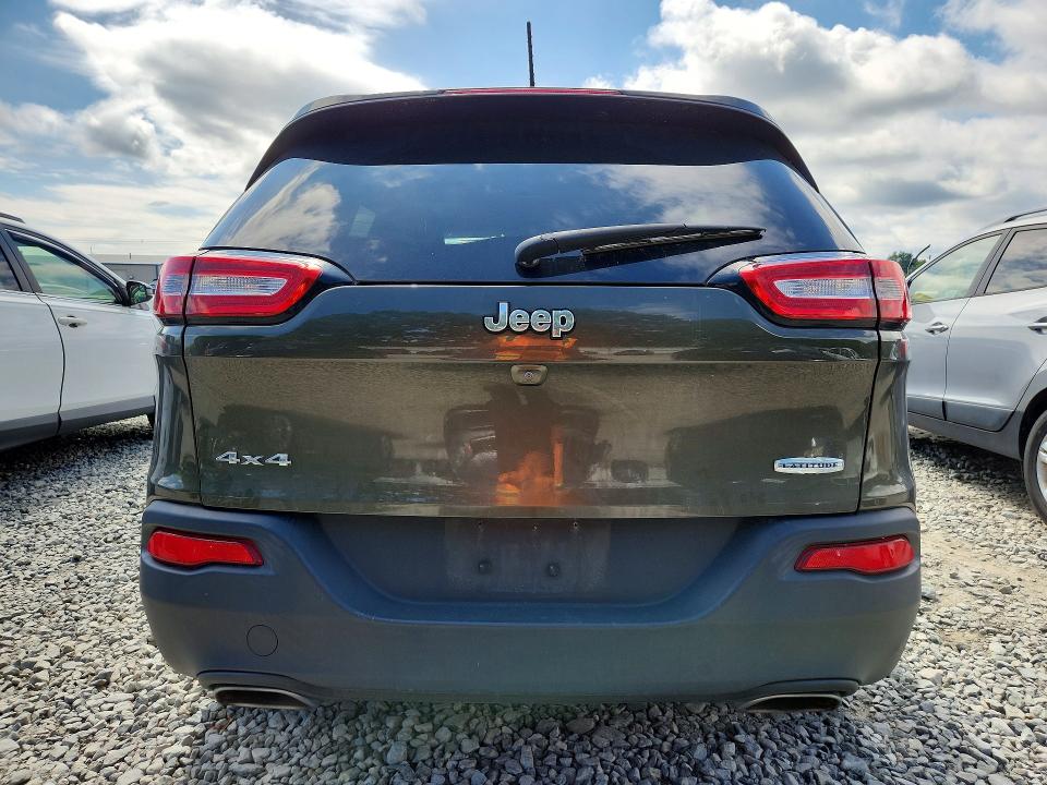2015 Jeep Cherokee მანქანა იყიდება აუქციონზე, vin: 1C4PJMCS9FW795619, აუქციონის ნომერი: 62779786