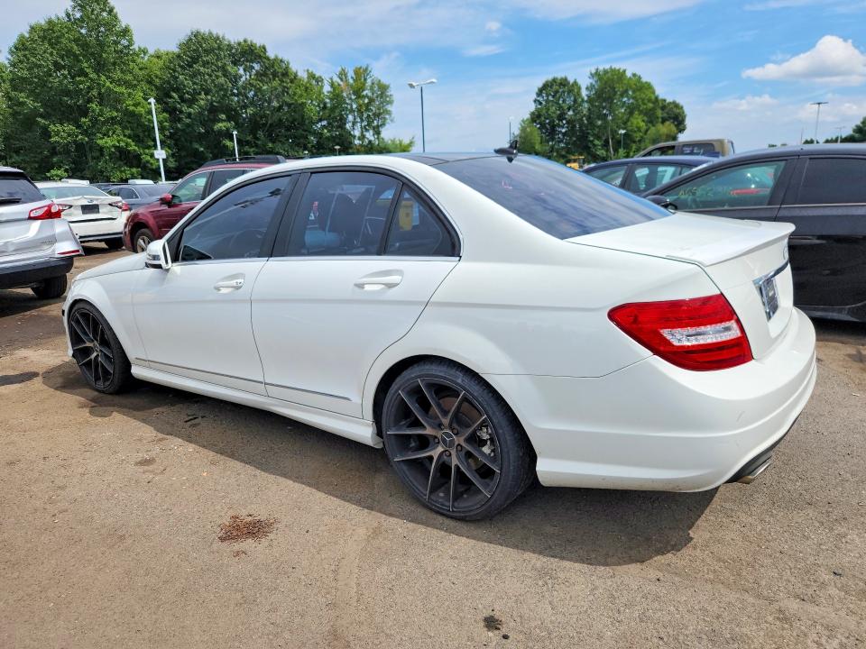 2013 Mercedes-benz C მანქანა იყიდება აუქციონზე, vin: WDDGF8AB8DA780993, აუქციონის ნომერი: 66972976