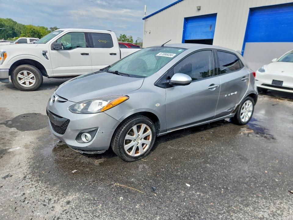 2011 Mazda Mazda 2 მანქანა იყიდება აუქციონზე, vin: JM1DE1HY5B0102237, აუქციონის ნომერი: 67088056