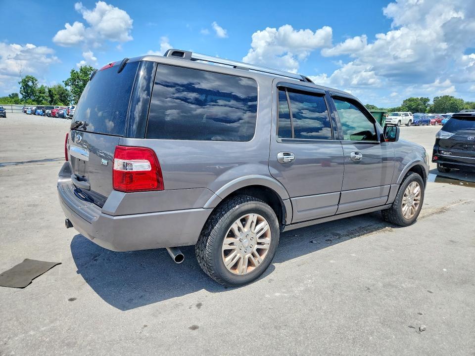 64972316 :رقم المزاد ، 1FMJU1K55DEF46028 vin ، 2013 Ford Expedition مزاد بيع