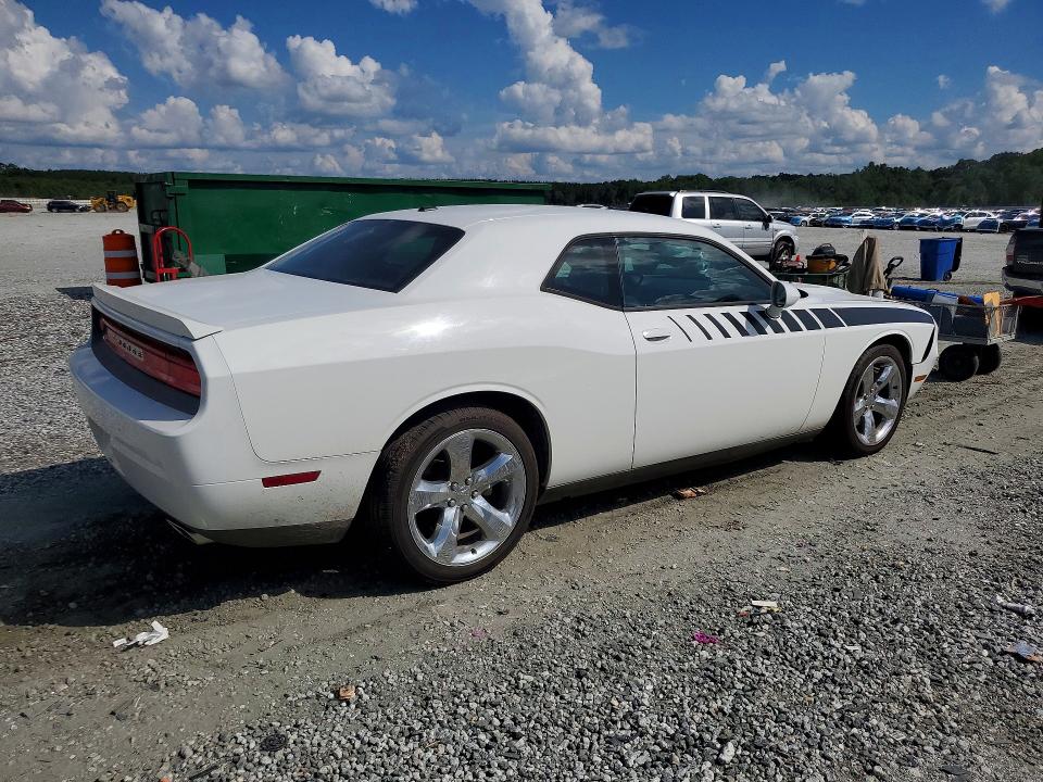 2013 Dodge Challenger მანქანა იყიდება აუქციონზე, vin: 2C3CDYAG9DH647594, აუქციონის ნომერი: 64360066