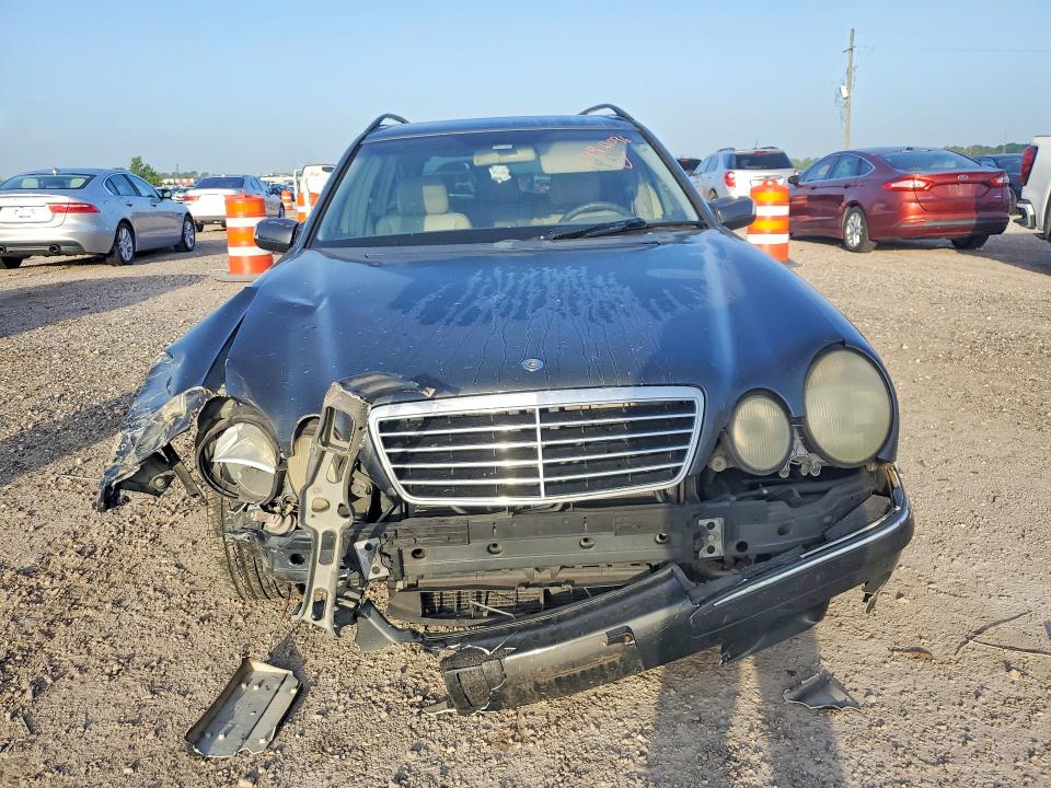 64961096 :رقم المزاد ، WDBJH65J92X080618 vin ، 2002 Mercedes-benz E مزاد بيع