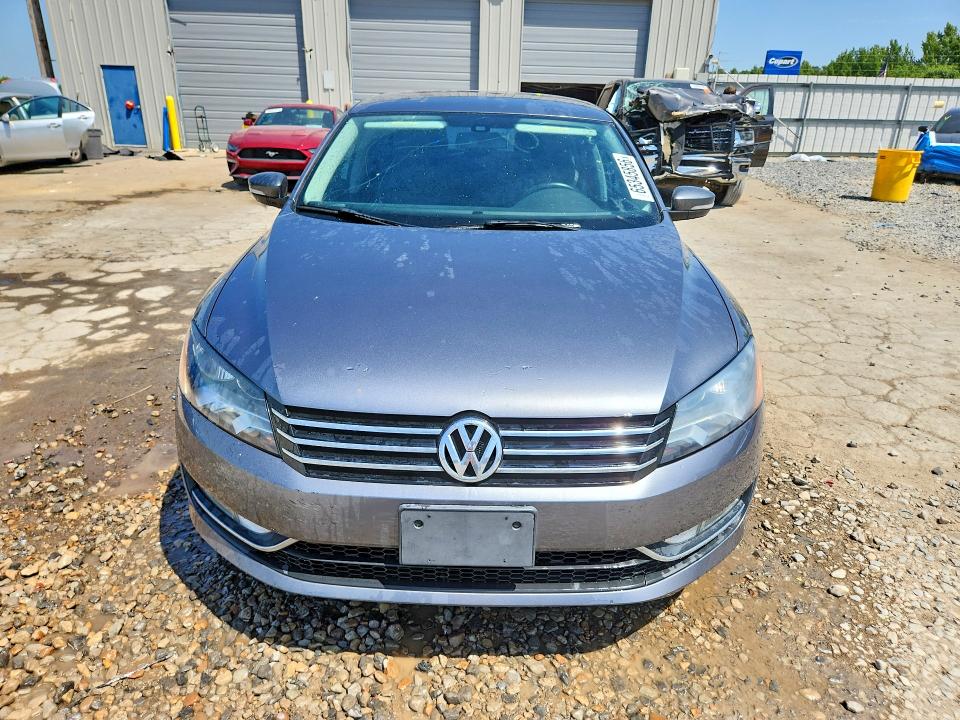 2015 Volkswagen Passat მანქანა იყიდება აუქციონზე, vin: 1VWAT7A32FC120383, აუქციონის ნომერი: 65345856