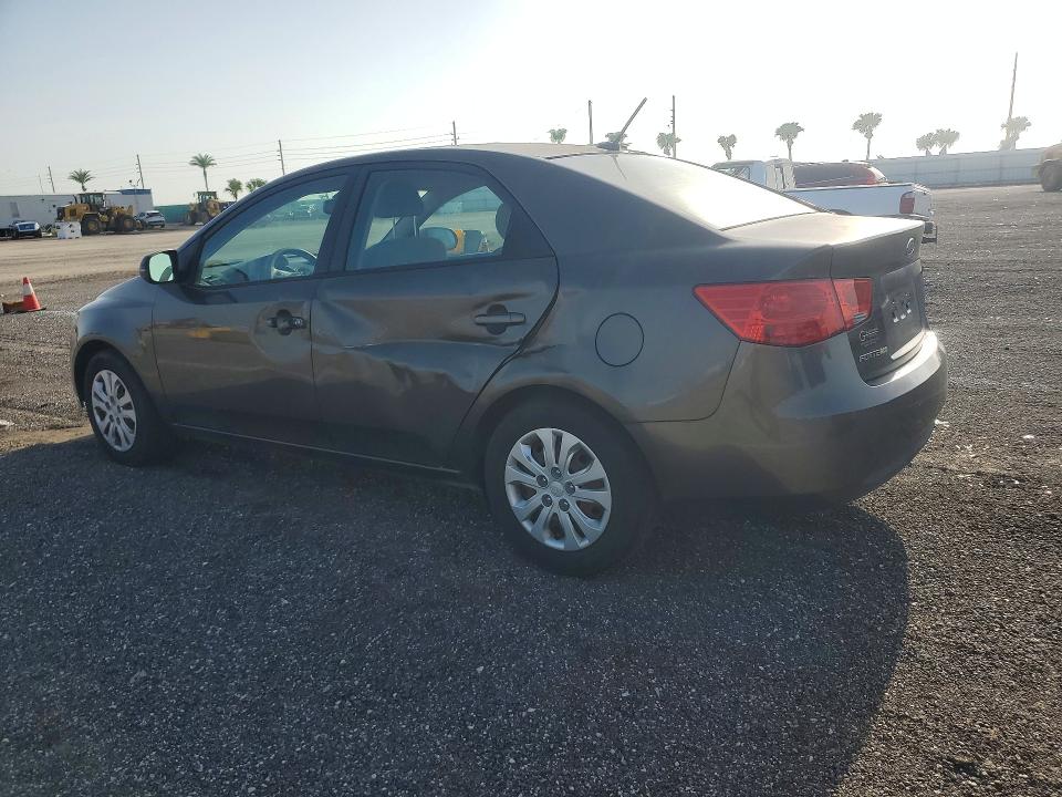 2012 Kia Forte მანქანა იყიდება აუქციონზე, vin: KNAFU4A22C5585108, აუქციონის ნომერი: 64932286