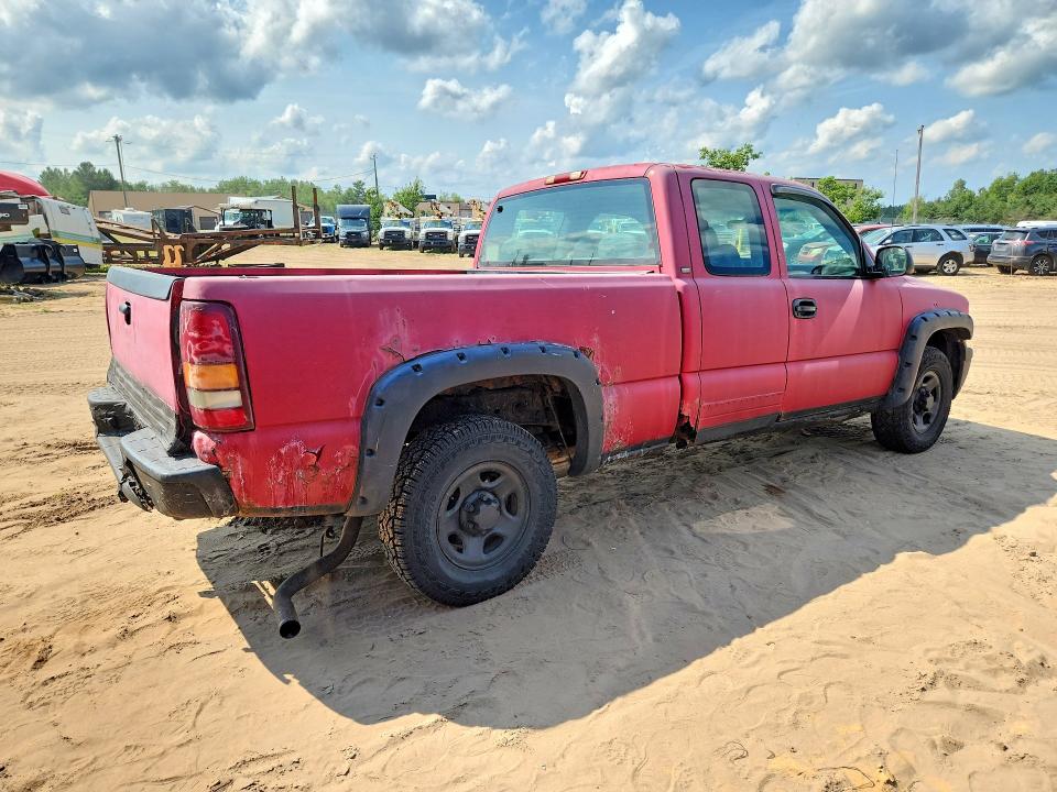 2002 Chevrolet Silverado მანქანა იყიდება აუქციონზე, vin: 2GCEK19T821311573, აუქციონის ნომერი: 63908376
