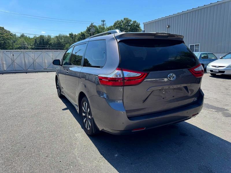2019 Toyota Sienna მანქანა იყიდება აუქციონზე, vin: 5TDDZ3DC5KS220439, აუქციონის ნომერი: 64675976