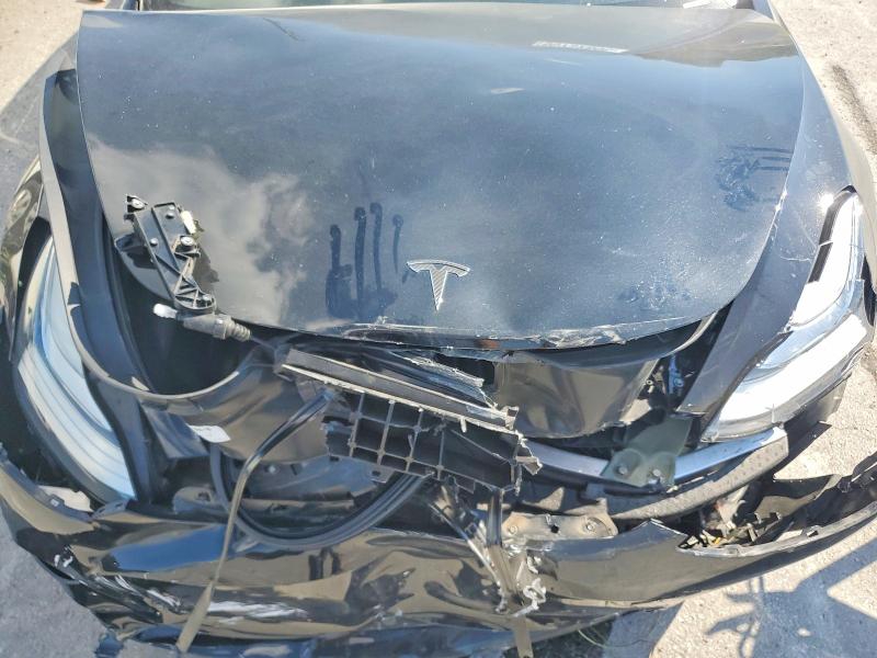 Продажа на аукционе авто 2018 Tesla Model 3, vin: 5YJ3E1EB1JF171082, номер лота: 65732806