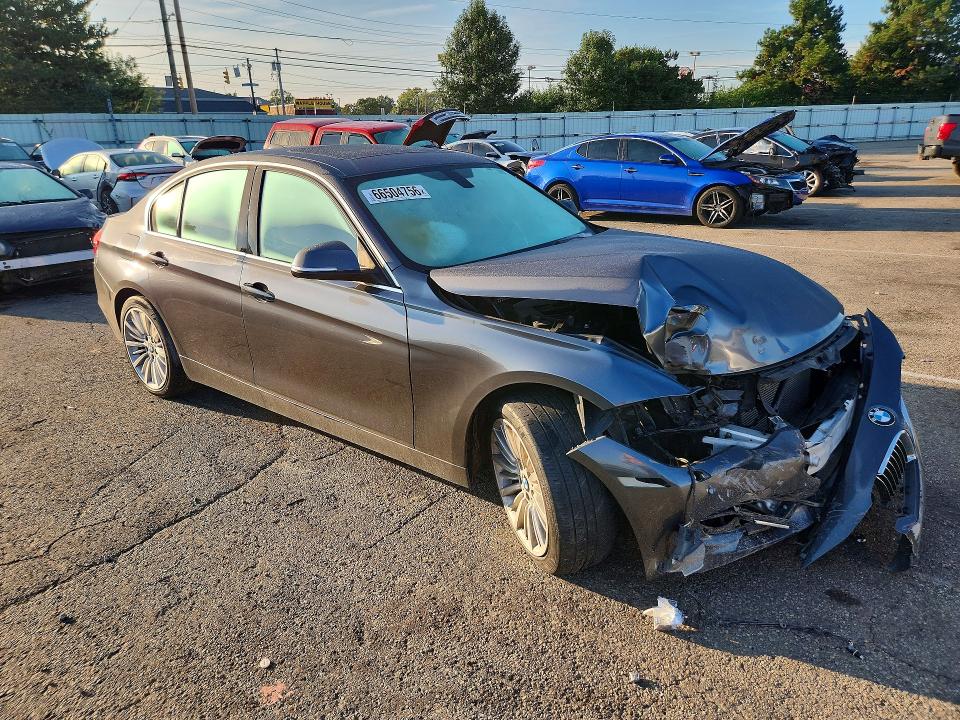 66504756 :رقم المزاد ، WBA3B3G57ENR82255 vin ، 2014 Bmw 328 مزاد بيع
