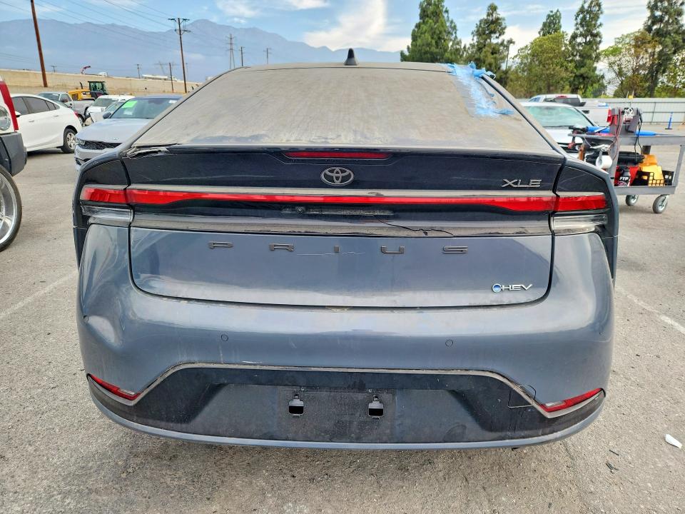 64637096 :رقم المزاد ، JTDADABU9R3009645 vin ، 2024 Toyota Prius مزاد بيع