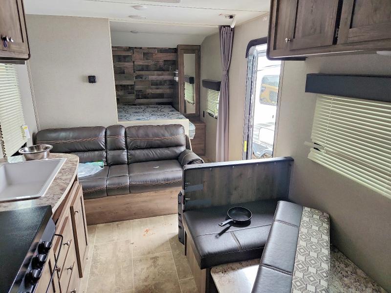 61168966 :رقم المزاد ، 4YDT25B23K8922475 vin ، 2019 Dutchmen Aspen Trail مزاد بيع