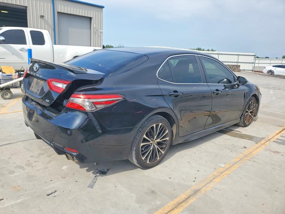 Aukcja sprzedaży 2018 Toyota Camry, vin: JTNB11HK0J3007981, numer aukcji: 64614946