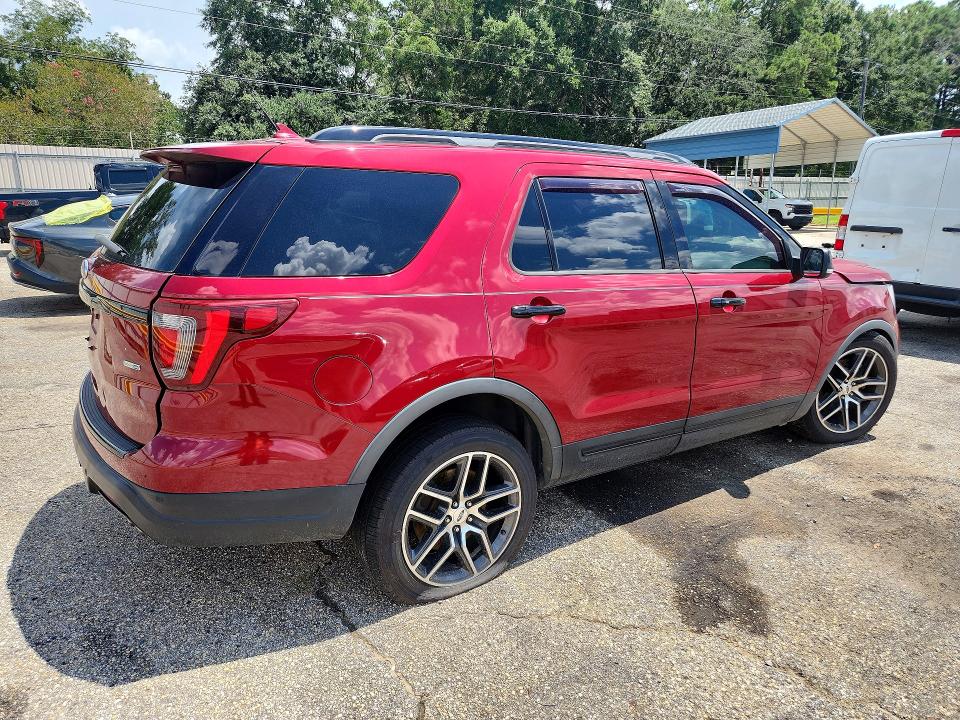 65828546 :رقم المزاد ، 1FM5K8GT4JGC63109 vin ، 2018 Ford Explorer مزاد بيع