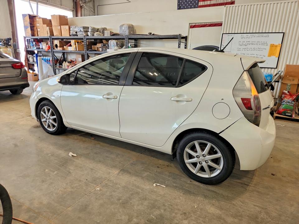 Продажа на аукционе авто 2014 Toyota Prius C, vin: JTDKDTB30E1573049, номер лота: 65482306
