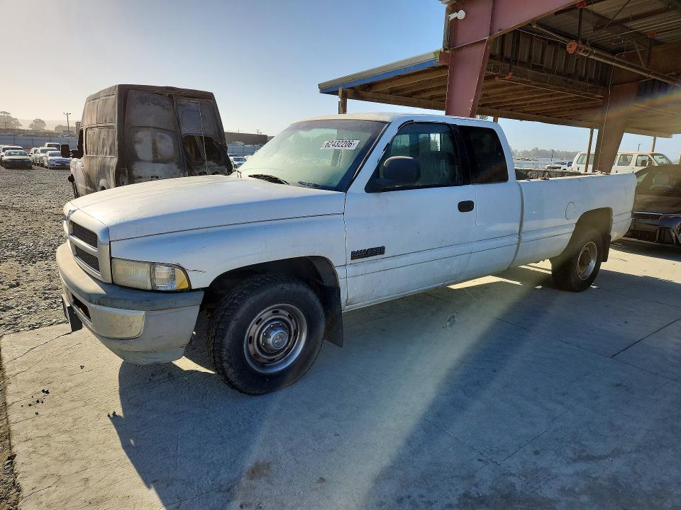 Aukcja sprzedaży 1998 Dodge Ram 2500, vin: 3B7KC22D7WG155872, numer aukcji: 62432206