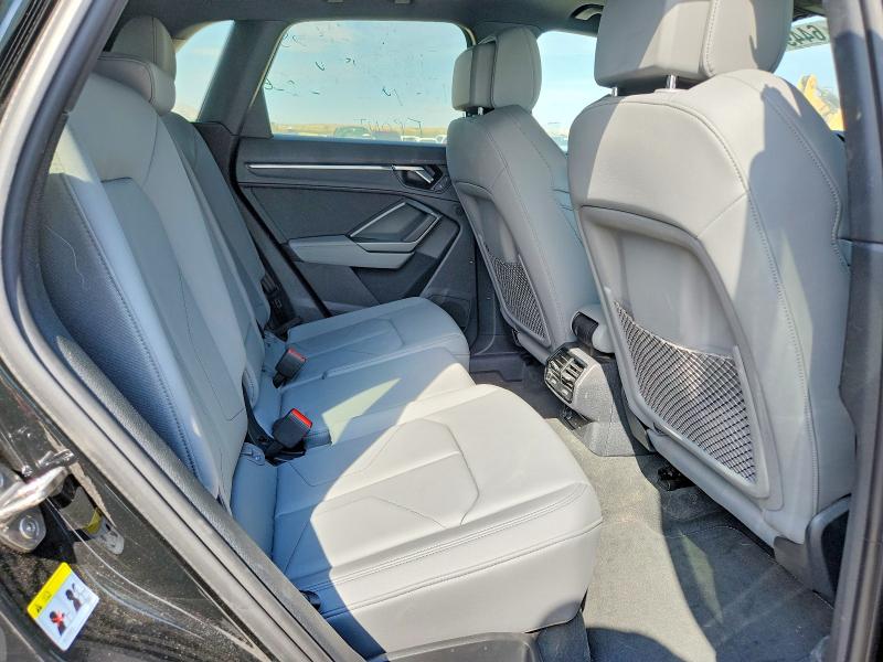 64494346 :رقم المزاد ، WA1EECF36R1115133 vin ، 2024 Audi Q3 مزاد بيع
