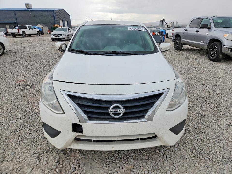 64568016 :رقم المزاد ، 3N1CN7AP3KL830533 vin ، 2019 Nissan Versa مزاد بيع