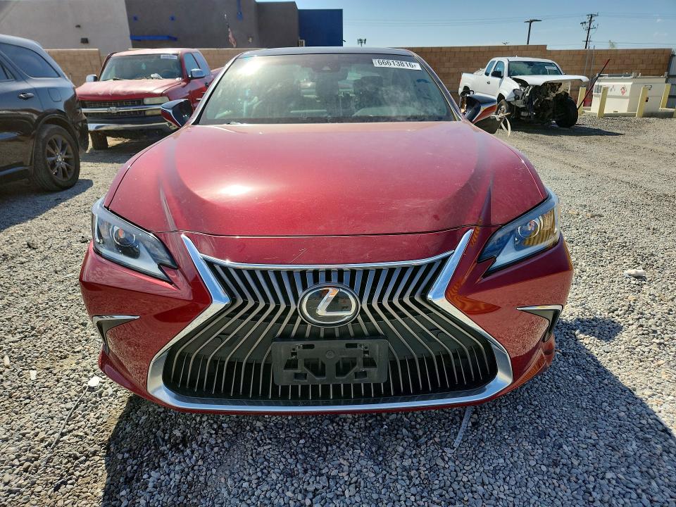Продажа на аукционе авто 2019 Lexus Es, vin: 58ABZ1B17KU012088, номер лота: 66613816