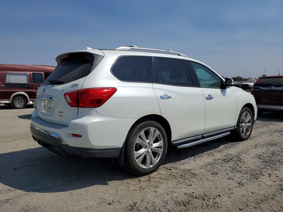 66611886 :رقم المزاد ، 5N1DR2MM0KC587314 vin ، 2019 Nissan Pathfinder مزاد بيع
