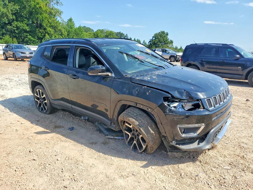 65314016 :رقم المزاد ، 3C4NJDCB9JT231555 vin ، 2018 Jeep Compass مزاد بيع