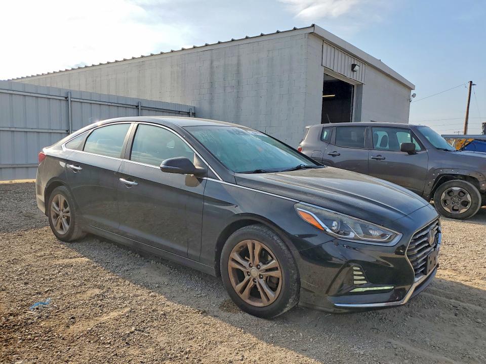 66444266 :رقم المزاد ، 5NPE34AF7JH609890 vin ، 2018 Hyundai Sonata مزاد بيع