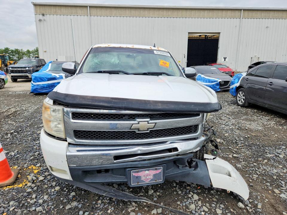 67268556 :رقم المزاد ، 3GCPCSE03BG379522 vin ، 2011 Chevrolet Silverado مزاد بيع