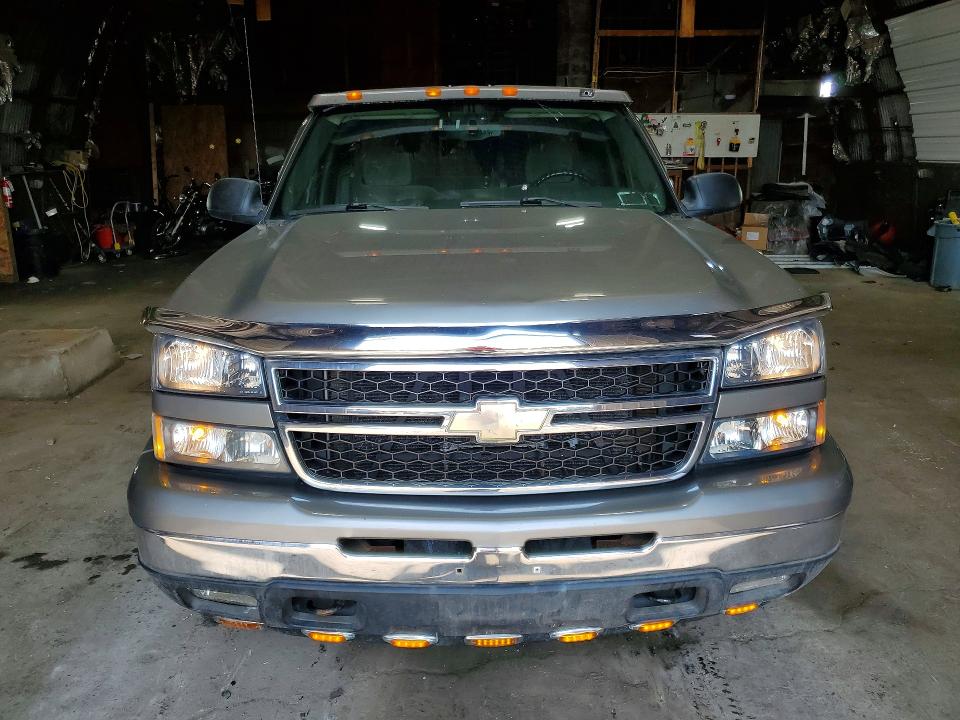 Продажа на аукционе авто 2006 Chevrolet Silverado, vin: 2GCEK19B361242014, номер лота: 63581576
