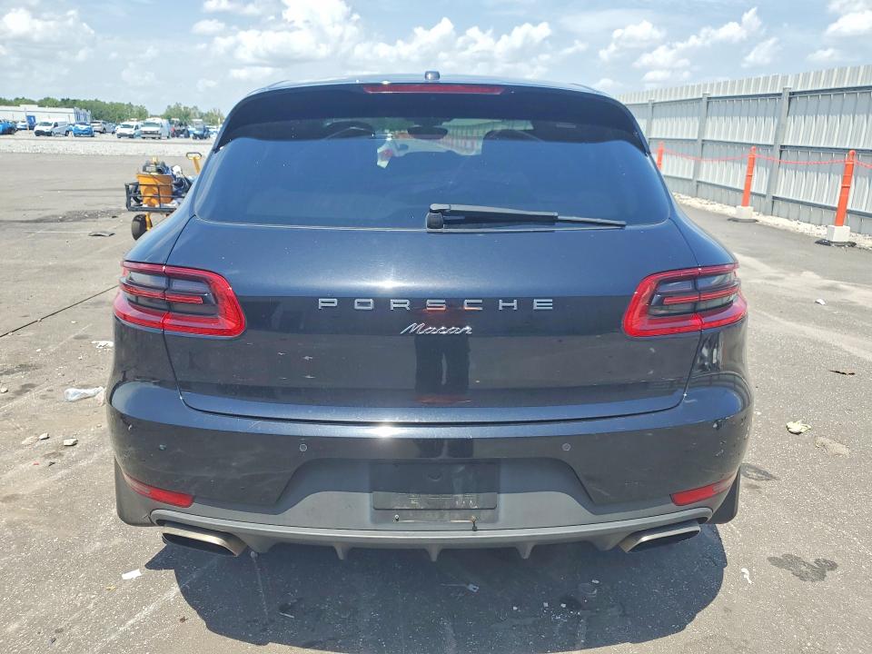 65352256 :رقم المزاد ، WP1AA2A58HLB02789 vin ، 2017 Porsche Macan مزاد بيع