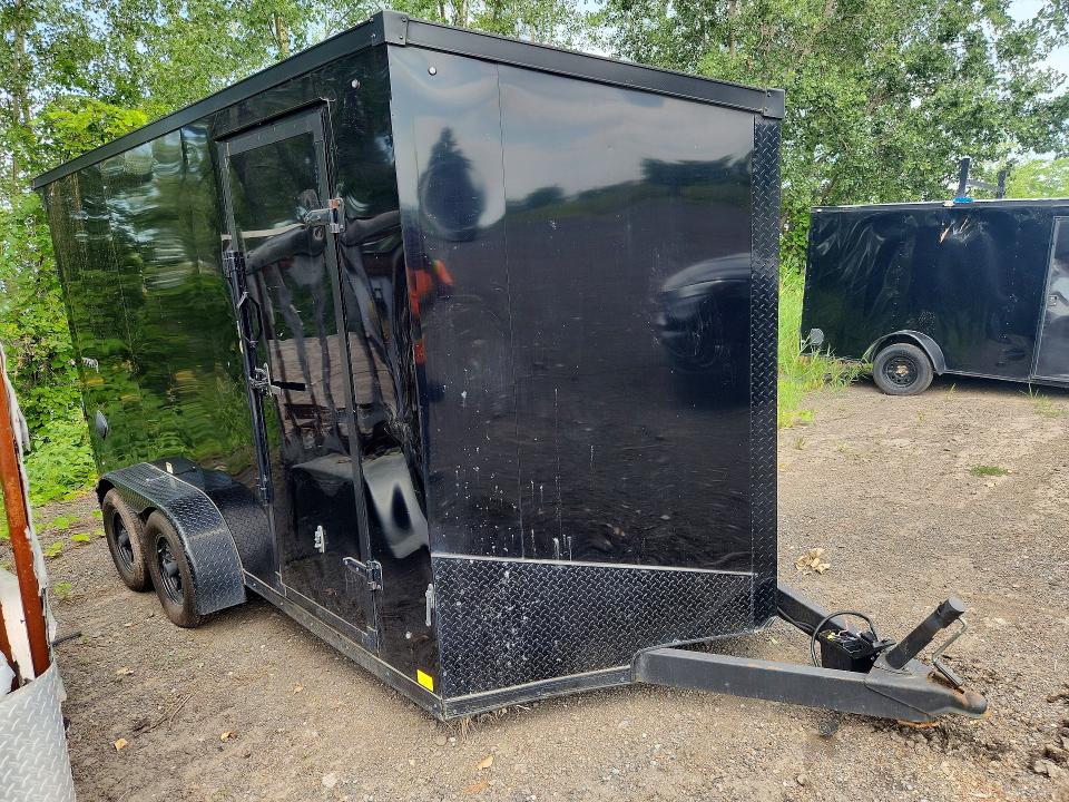 61594436 :رقم المزاد ، 52LBE1426SE102754 vin ، 2025 Stealthcraft Trailers مزاد بيع