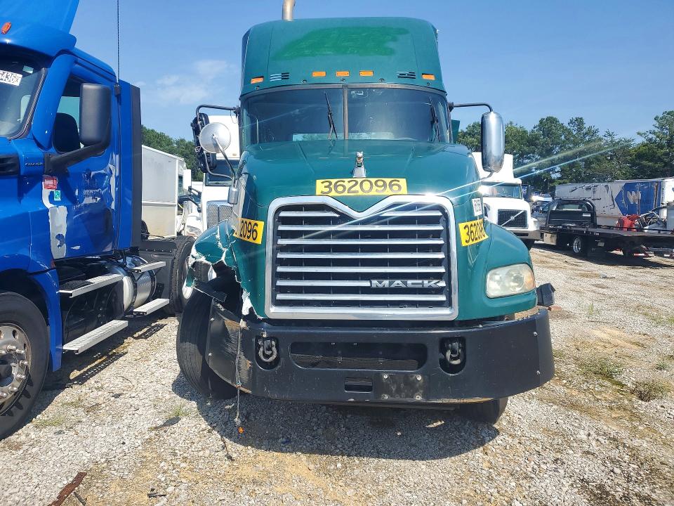 Продаж на аукціоні авто 2017 Mack 600, vin: 1M1AW01X8HM009404, номер лоту: 65215566