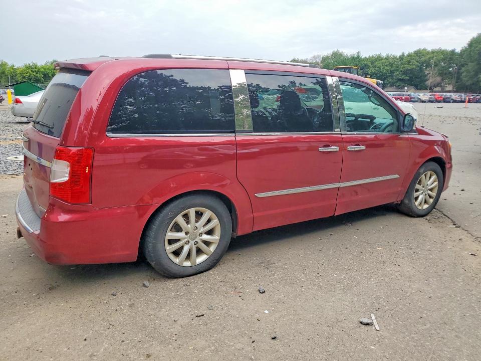 2015 Chrysler Town & Country მანქანა იყიდება აუქციონზე, vin: 2C4RC1GG6FR708694, აუქციონის ნომერი: 64910146