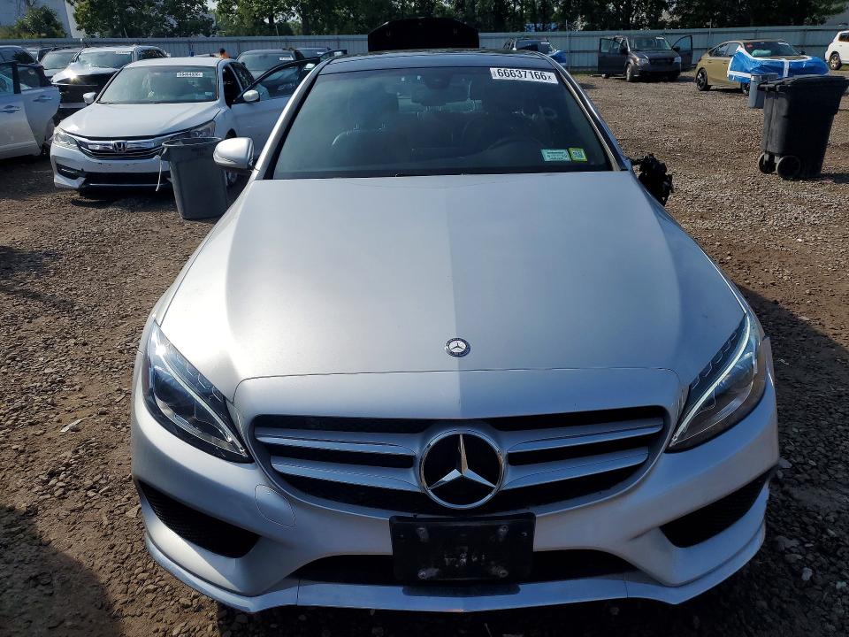 66637166 :رقم المزاد ، 55SWF4KB3FU061379 vin ، 2015 Mercedes-benz C مزاد بيع