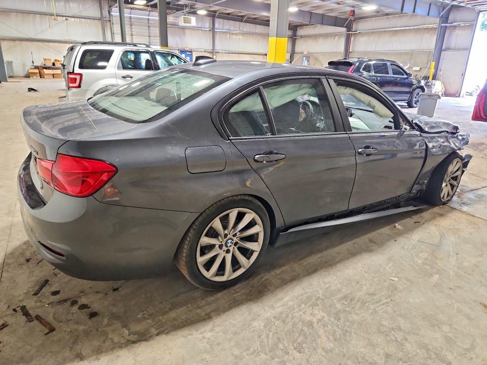 2018 Bmw 320 მანქანა იყიდება აუქციონზე, vin: WBA8A9C56JAH14576, აუქციონის ნომერი: 65605106
