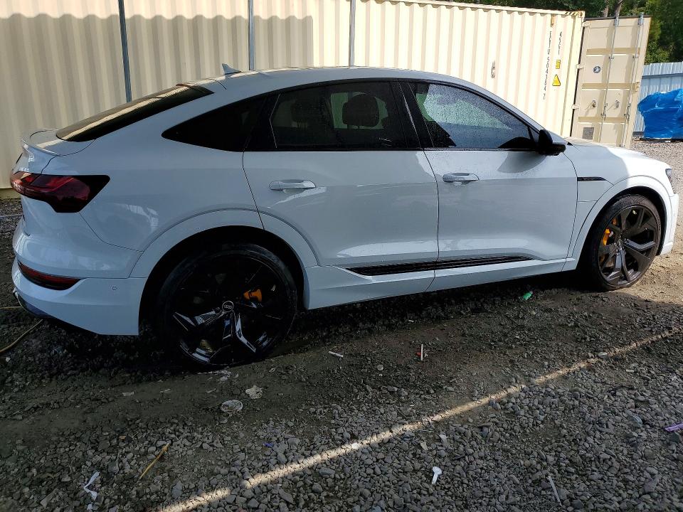 Продаж на аукціоні авто 2022 Audi E-tron, vin: WA13AAGE7NB035738, номер лоту: 66357426