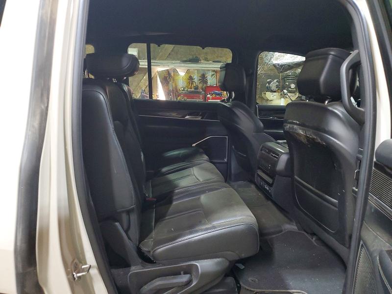 61918136 :رقم المزاد ، 1C4SJVAT8NS206562 vin ، 2022 Jeep Wagoneer مزاد بيع
