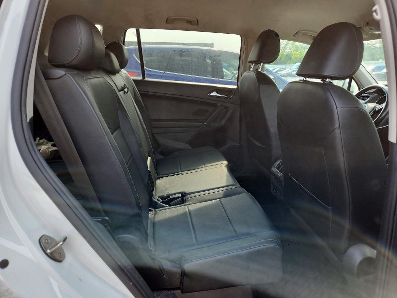 Продаж на аукціоні авто 2018 Volkswagen Tiguan, vin: 3VV2B7AX0JM131274, номер лоту: 64616676