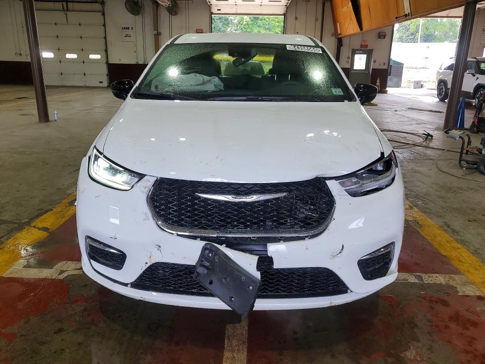 Продаж на аукціоні авто 2026 Chrysler Pacifica, vin: 2C4RC1BG4TR243691, номер лоту: 64358566