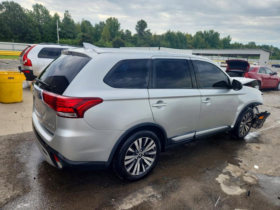 2019 Mitsubishi Outlander მანქანა იყიდება აუქციონზე, vin: JA4AD2A31KZ015600, აუქციონის ნომერი: 65577856