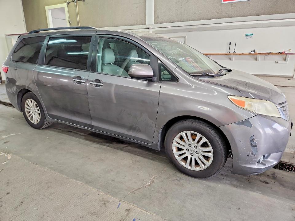 Продаж на аукціоні авто 2016 Toyota Sienna, vin: 5TDYK3DCXGS692830, номер лоту: 63744686