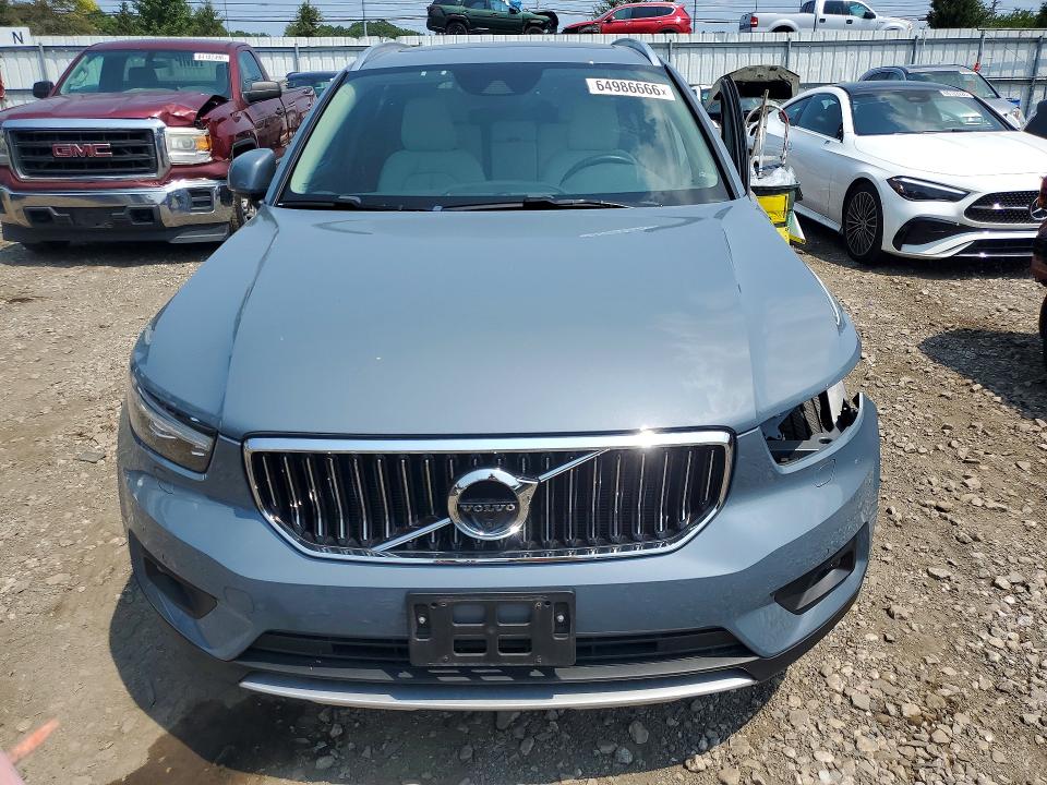 Продажа на аукционе авто 2022 Volvo Xc40, vin: YV4162UL3N2714345, номер лота: 64986666