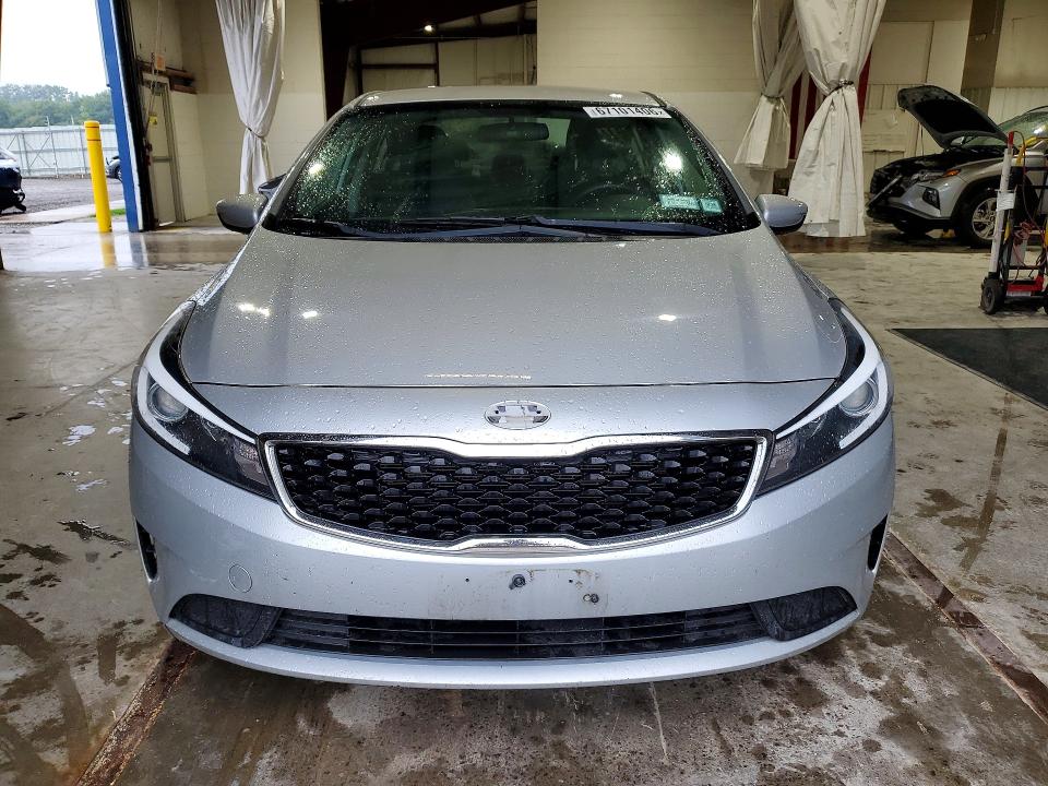 2018 Kia Forte მანქანა იყიდება აუქციონზე, vin: 3KPFL4A73JE253486, აუქციონის ნომერი: 67101406