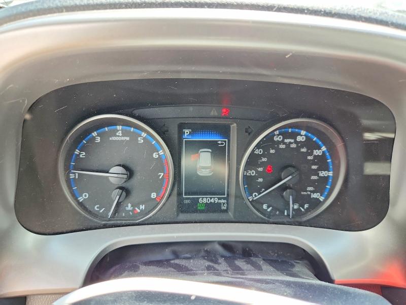 Продажа на аукционе авто 2018 Toyota Rav4, vin: JTMBFREVXJD246323, номер лота: 61641366
