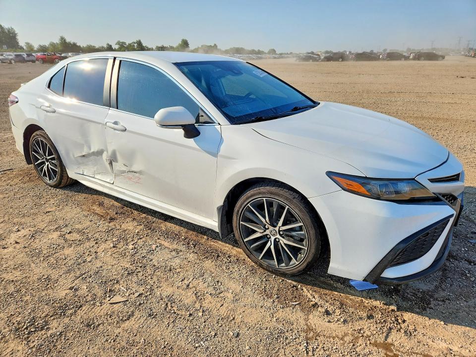 Продаж на аукціоні авто 2023 Toyota Camry, vin: 4T1G11AK2PU822914, номер лоту: 63388106