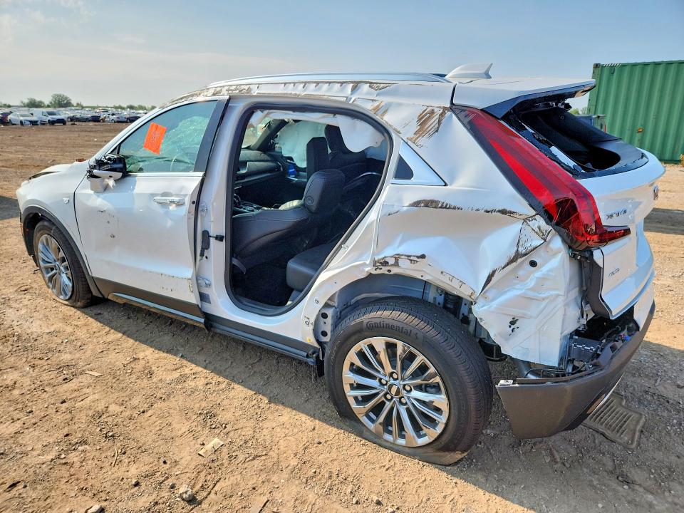 63363176 :رقم المزاد ، 1GYFZDR42RF172368 vin ، 2024 Cadillac Xt4 مزاد بيع
