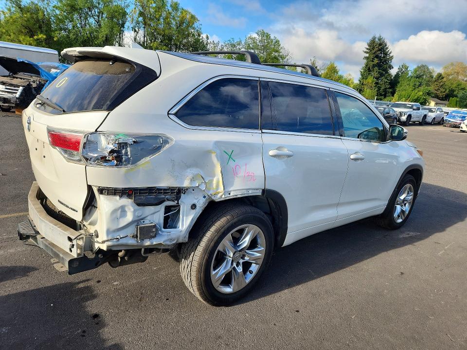 66833846 :رقم المزاد ، 5TDDKRFH1FS151593 vin ، 2015 Toyota Highlander مزاد بيع